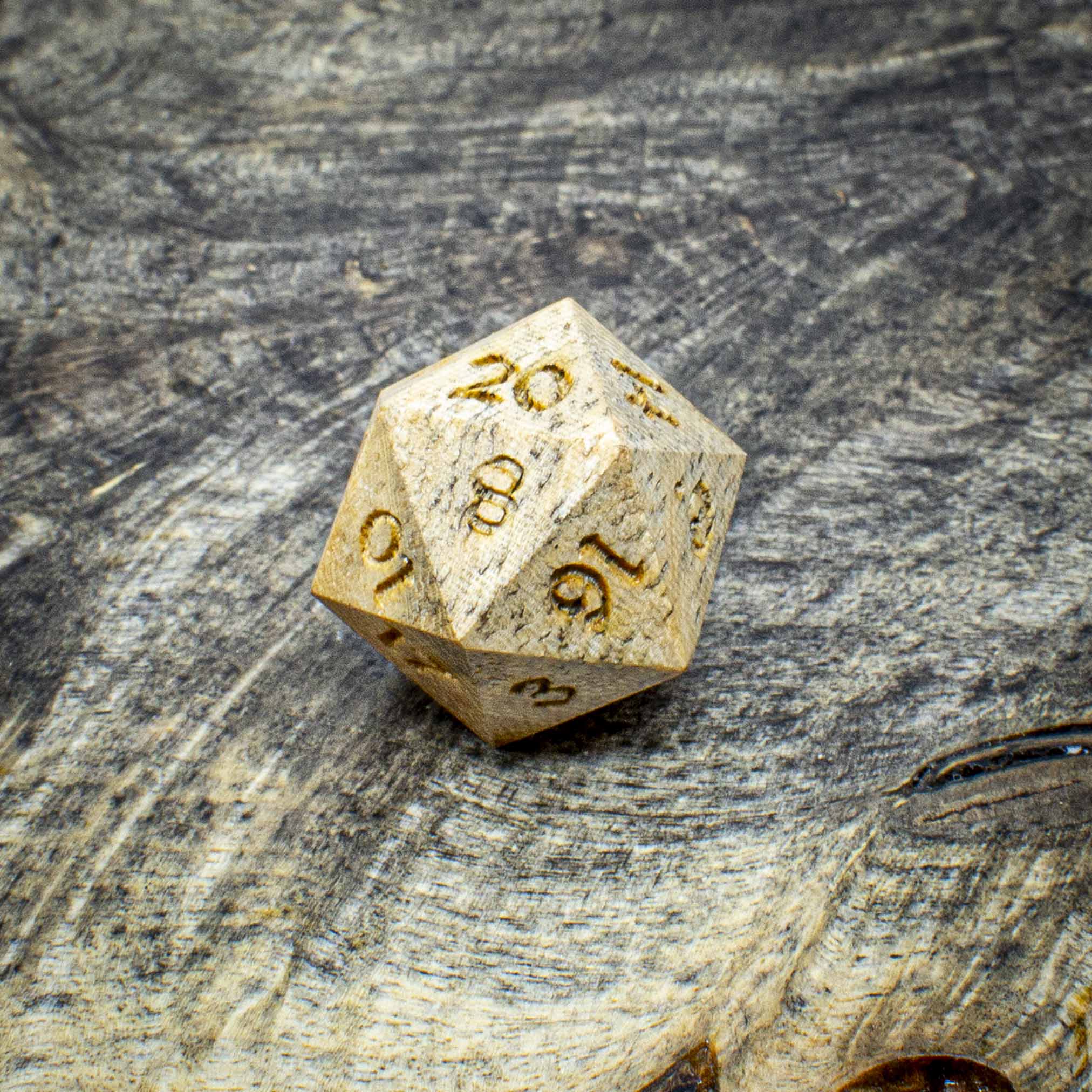 Movingi Twenty Sided Die (d20) Artisan Dice
